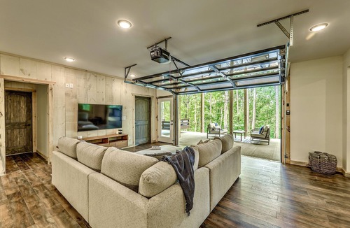 Ellijay Cabin | Cozy lux retreat with VIEWS and hot tub