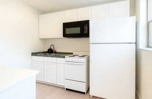 Riverside Park Apartment | Cozy Minimalist 2BR Near Las Olas w/Patio +Parking
