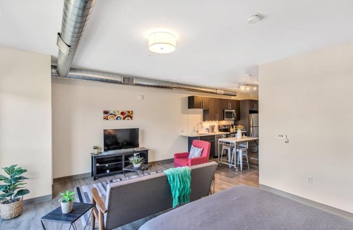 Lawrenceville Apartment | Cozy + Modern Studio in the Heart of Lawrenecville