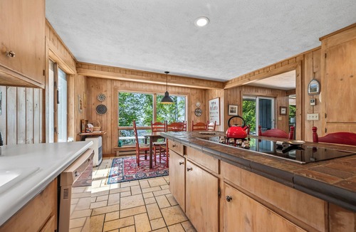Rangeley House | 🐾Cozy Nights - Rangeley Lake Waterfront | Pet Friendly