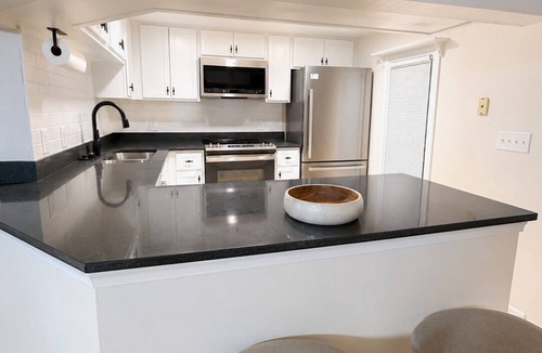 Portsmouth House | Cozy Portsmouth Getaway Near Olde Towne
