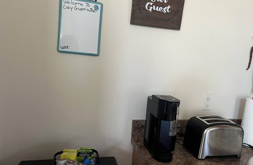 Yulee Apartment | Cozy, Quiet, Comfortable Guest House