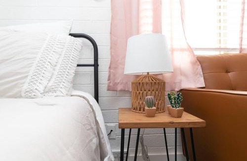 Riverside Apartment | Cozy Studio w/bath, kitchen in the heart of Tempe
