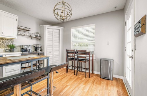 Myrtle Grove House | Cozy Urban Retreat Near Beaches & Downtown