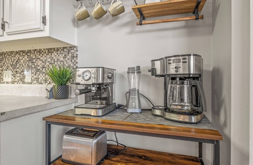 Myrtle Grove House | Cozy Urban Retreat Near Beaches & Downtown