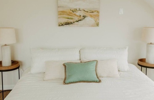Purcellville Apartment | Cozy Vineyard Studio-at Walsh Family Wine