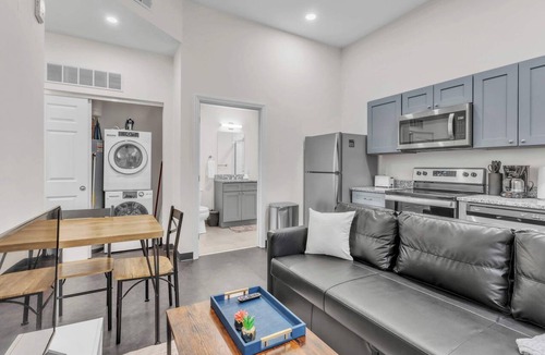 Cultural District Apartment | CozySuites Modern 1BR in Downtown Pitts #21