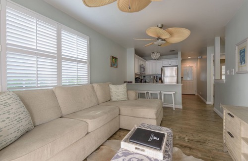 Truman Annex Condo | Craig & Cindy Key West Truman Annex Shipyard Condo w/a patio at Mile Marker 0!