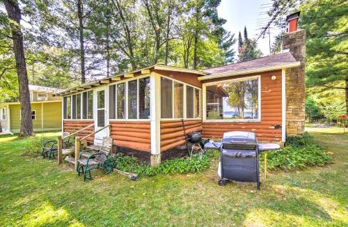 Crivitz House | Crivitz Lakefront Escape w/Boat Dock & Slip!