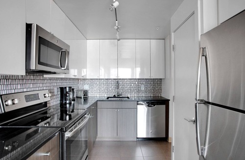 Prudential - St. Botolph Apartment | Cute Back Bay 1BR w/W/D & Gym, near Copley T & Shops, by Blueground