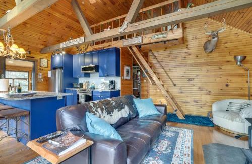 Cresco House | Deck + Forest Views: Secluded Cresco Cabin!