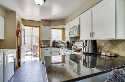 South St. Paul House | Deck & Shared Yard! Relaxing South Saint Paul Home