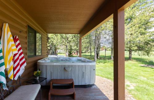 Island Park House | Deer View