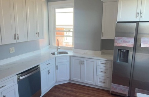 Ross Township House | Delightful and Remodeled 5-bedroom house near the North Shore and Draft Event