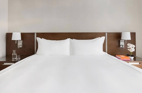 Bay Harbor Islands Hotel | Deluxe King Room with Balcony Water View at The Altair Hotel Bay Harbor Miami