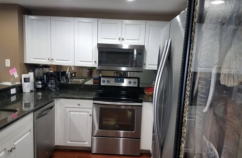 Destin Condo | Designer decor, Direct View, Very clean and well maintaned. Sleeps 6.