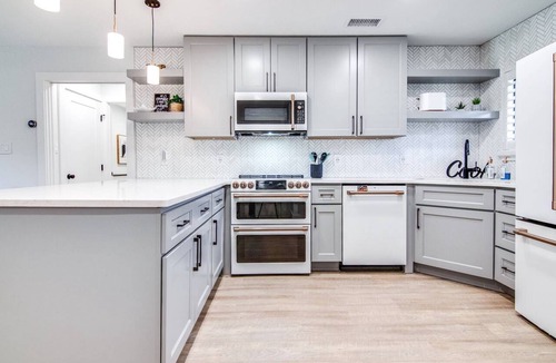 Wesley Chapel Condo | Designer Golf Retreat | Luxury Renovation | Golf View | Optional Saddlebrook Resort Amenities