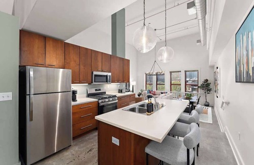 Downtown Pittsburgh Apartment | Designer Loft Penthouse in the Heart of Downtown