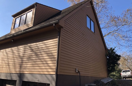 Wolf Trap Apartment | Detached Garage Apt, Private Entrance, High Speed FIOS, Safe Location, Parking.
