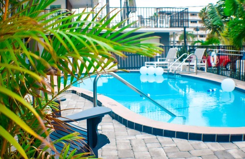 Clearwater Beach Hotel | Devon Shores- Standard King