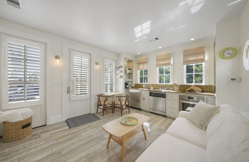 Seaside House | Directly Across from Beach in SeasideFL, Sleeps 4, and 2 Adult Bikes!