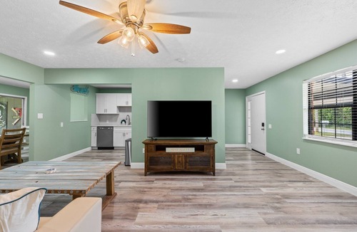 Treasure Cove House | Dog-Friendly 3BR Retreat w/Fenced Yard, Near Beach & St. Andrews Park