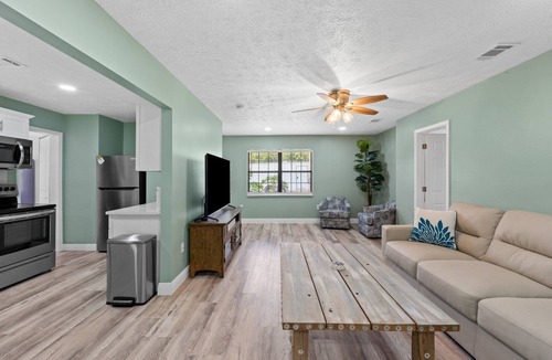 Treasure Cove House | Dog-Friendly 3BR Retreat w/Fenced Yard, Near Beach & St. Andrews Park