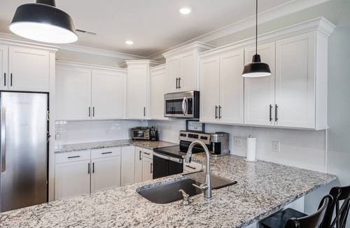 Tranquil Harbour House | Dog-Friendly 4BR Retreat with a Fire Pit Located in the Serene Part of Oak Island –Near Boat Launch