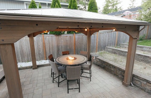 North Creek House | Dog Friendly - Central AC - Light Rail to Seattle