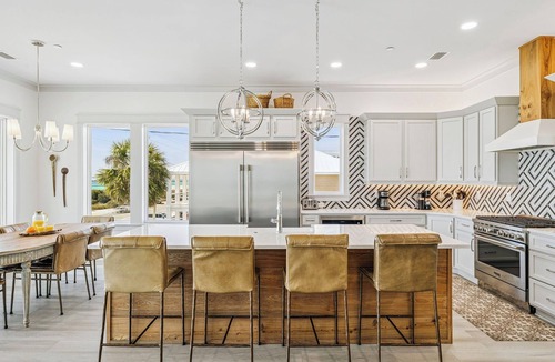 Sunnyside On The Gulf House | Dog-Friendly House with Pool, Pickleball Court, and Putting Green