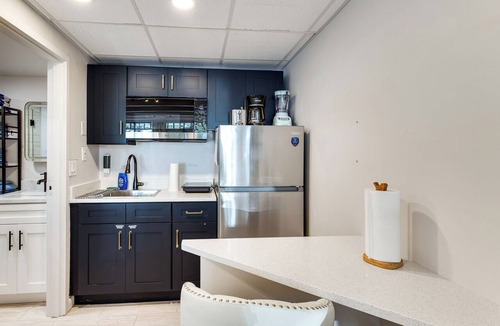 Ruskin Apartment | Dolphin & Manatee Cove Condo: Beach Access + More!