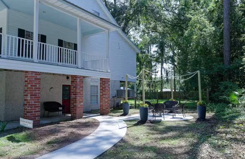 Brunswick Apartment | Dolphin Retreat Entire rental unit in Brunswick, Georgia