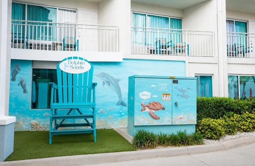 Clearwater Beach Hotel | Dolphin Sands Clearwater Beach, an Ascend Collection Hotel