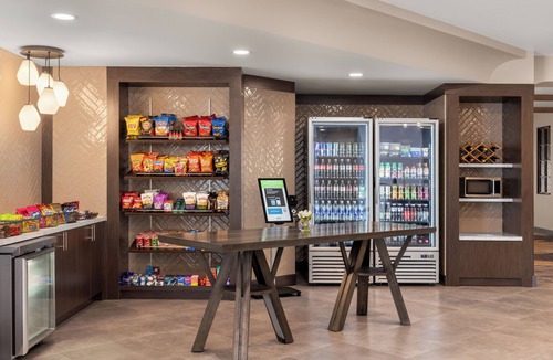 Encanto Hotel | DoubleTree by Hilton Phoenix Midtown