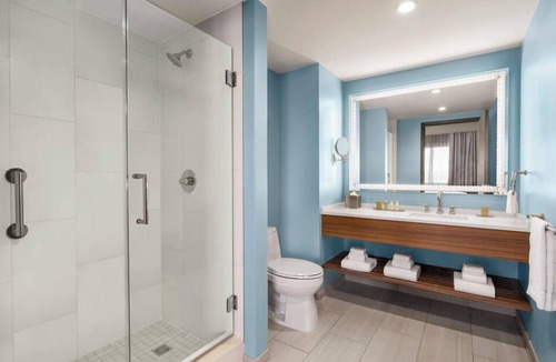 Rocky Point Hotel | DoubleTree by Hilton Tampa Rocky Point Waterfront
