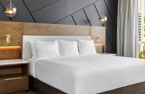 Peachtree Center Hotel | Downtown ATL Presidential Suite, Near Benz Stadium