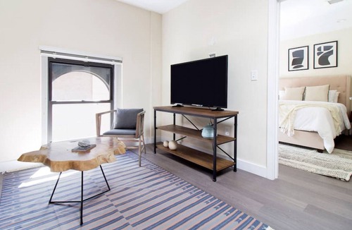 Chinatown Apartment | Downtown Boston | Nurses Welcome | W/D in bldg