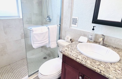 Highland Park Delray Villa | Downtown Delray Studio With Private Yard.