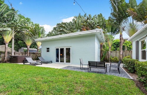 Tarpon River House | Downtown Las Olas Paradise + HOT TUB