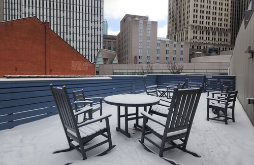 Cultural District Apartment | Downtown Pittsburgh 2BR-Near Strip District, PNC Park - Free Gym/Game Room, WIFI