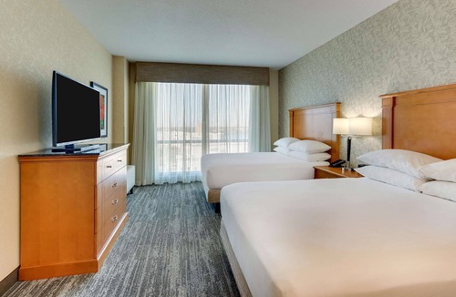 Florida Central Atlantic Coast Hotel | Drury Inn & Suites near Universal Orlando Resort