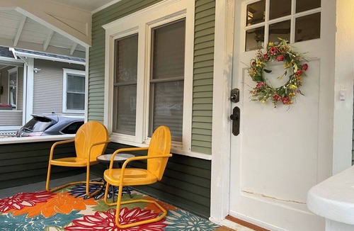 Dundee-Happy Hollow Historic District House | Dundee Lucky Charm - Heart of Dundee