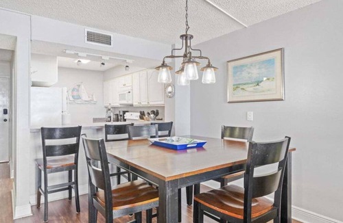 Holiday Beach Condo | Dune A207-CoveredParking-Tennis/Pickleball-Book Now!