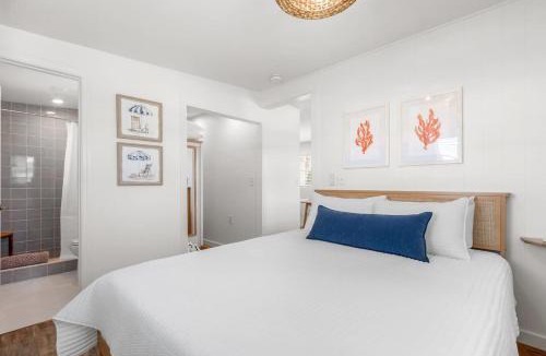 Boys Works House | Duplex-Both Units Bungalow A&B Matanzas Launch