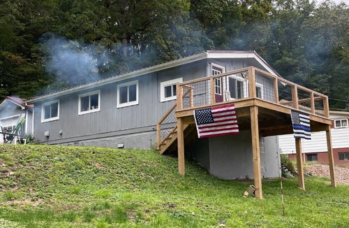 West Hickory Cottage | Eagle's Peak cottage near the Allegheny River