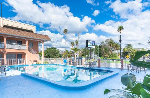 Clearwater Beach Hotel | Echo Sails Motel