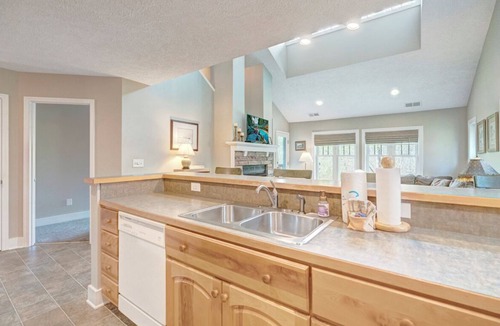 Foscoe Condo | Echota Woods 132- Mtn Condo, Gated Resort, Indoor/Outdoor Pools & Hot Tub