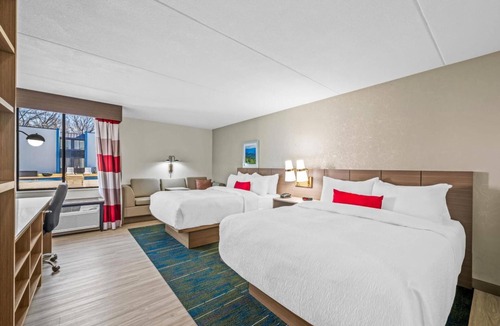 Statesville Hotel | Efficient Stay | 3 Budget-friendly Units | 2 Mi to Statesville Historic District