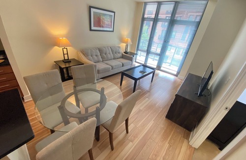 Radnor - Fort Myer Heights Apartment | Elegant 1-Bedroom Residence in Arlington with Premium Amenities
