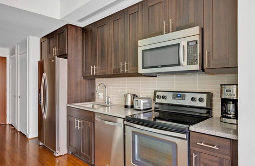 Columbia Heights Apartment | Elegant 14th St 1BR w/Gym, W/D & Lounge, walk to Metro, by Blueground